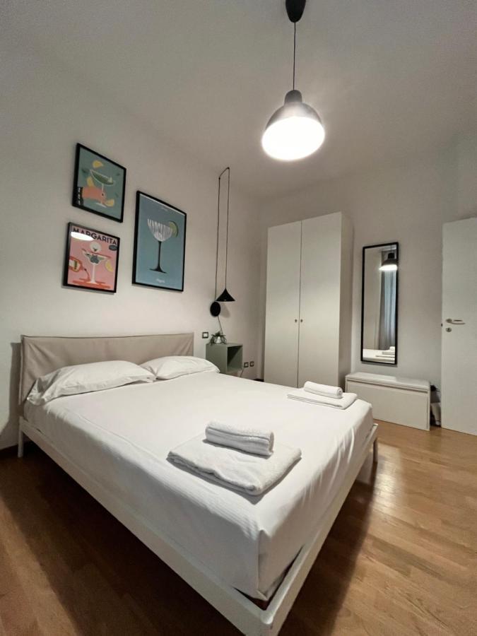 Myhome Cola Montano Milano Exteriör bild